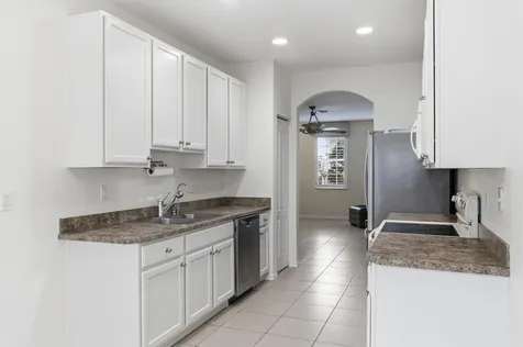 2136 Se Eatonville Drive Port Saint Lucie FL 34952