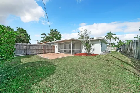 104 Palamino Circle Boca Raton FL 33487