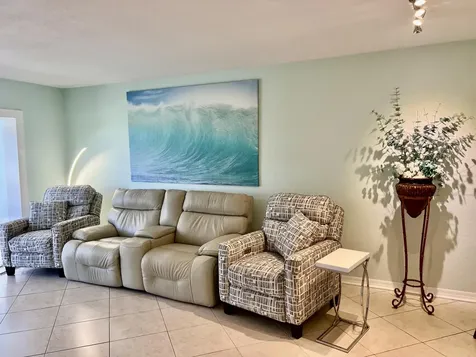 5151 W Oakland Park Boulevard Lauderdale Lakes FL 33313