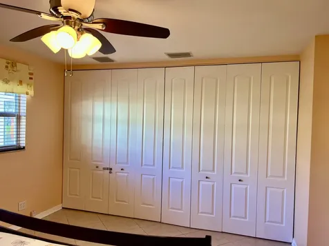 5151 W Oakland Park Boulevard Lauderdale Lakes FL 33313