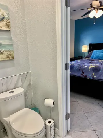 5151 W Oakland Park Boulevard Lauderdale Lakes FL 33313