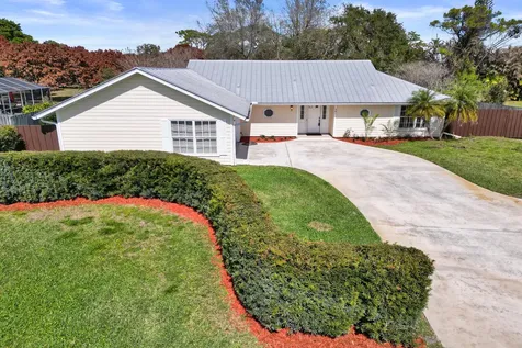 901 Ne Town Terrace Jensen Beach FL 34957