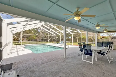 901 Ne Town Terrace Jensen Beach FL 34957