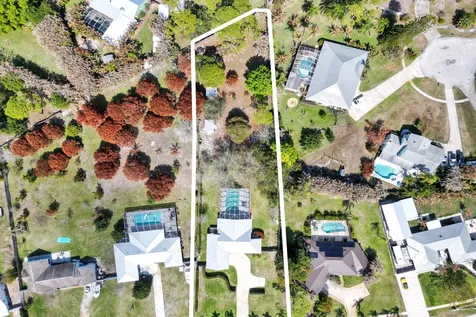 901 Ne Town Terrace Jensen Beach FL 34957