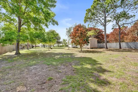 901 Ne Town Terrace Jensen Beach FL 34957