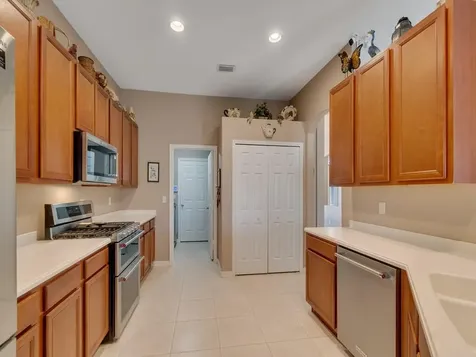431 W Temple Court Vero Beach FL 32968