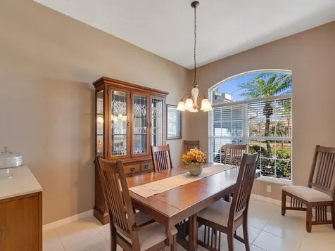 431 W Temple Court Vero Beach FL 32968