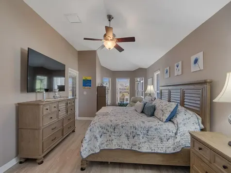 431 W Temple Court Vero Beach FL 32968