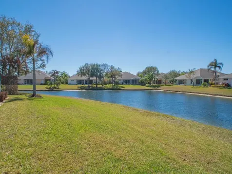 431 W Temple Court Vero Beach FL 32968
