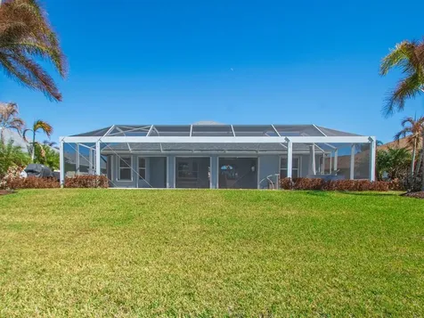 431 W Temple Court Vero Beach FL 32968