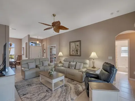 431 W Temple Court Vero Beach FL 32968