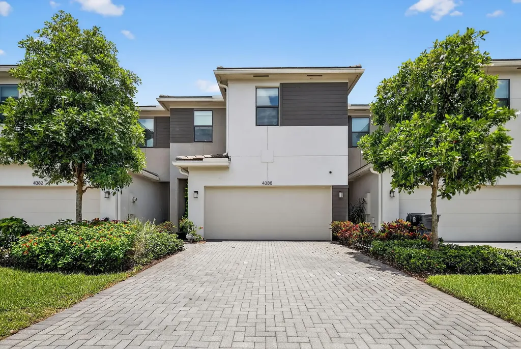 4388 Serpens Lane Lake Worth FL 33467