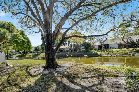 10980 Lake Front Place Boca Raton FL 33498