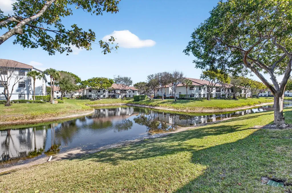5253 Brisata Circle Boynton Beach FL 33437
