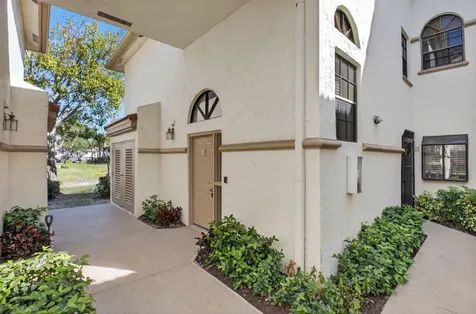 5253 Brisata Circle Boynton Beach FL 33437