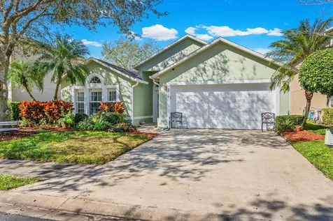 2574 12th Square Vero Beach FL 32968