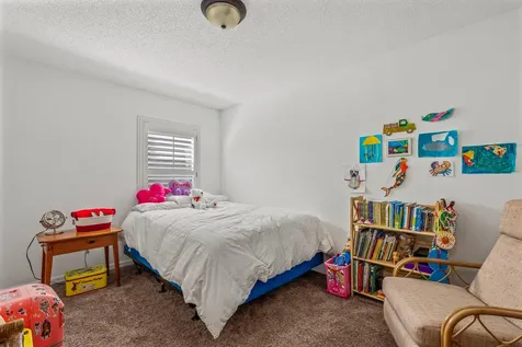 2574 12th Square Vero Beach FL 32968
