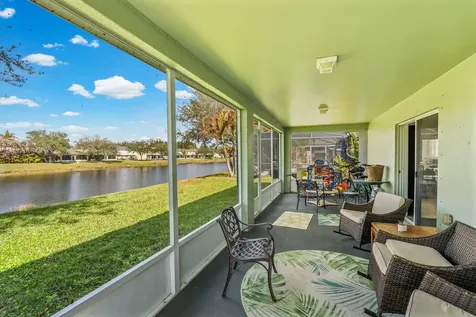 2574 12th Square Vero Beach FL 32968