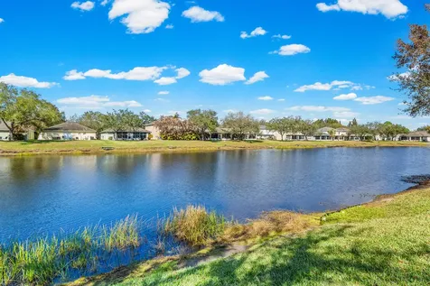 2574 12th Square Vero Beach FL 32968