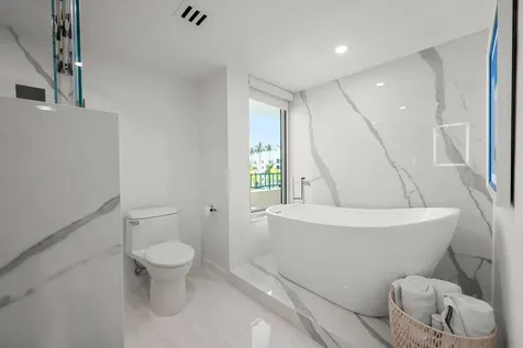 100 Se 5th Avenue Boca Raton FL 33432
