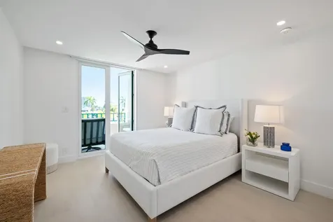 100 Se 5th Avenue Boca Raton FL 33432
