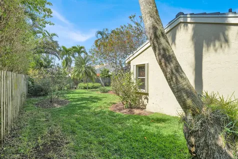 5696 Descartes Circle Boynton Beach FL 33472
