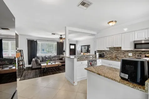 376 Leigh Road West Palm Beach FL 33405