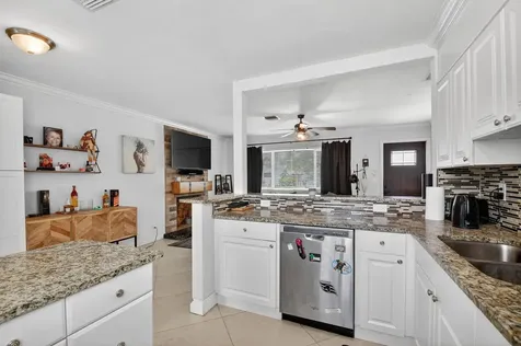 376 Leigh Road West Palm Beach FL 33405