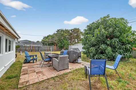 376 Leigh Road West Palm Beach FL 33405