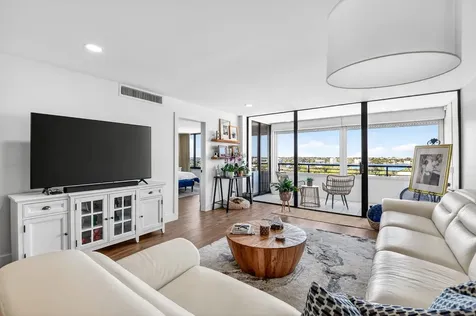 3589 S Ocean Boulevard South Palm Beach FL 33480