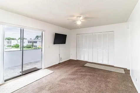 809 Flanders Q Delray Beach FL 33484