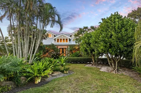 1993 Se Giffen Avenue Port Saint Lucie FL 34952
