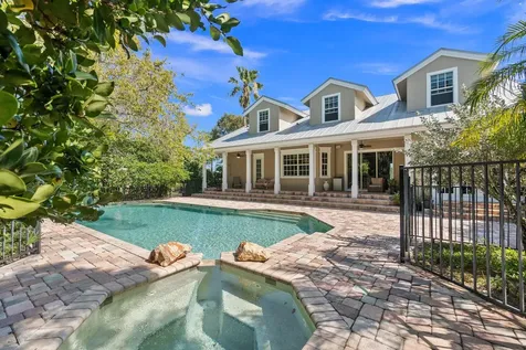 1993 Se Giffen Avenue Port Saint Lucie FL 34952