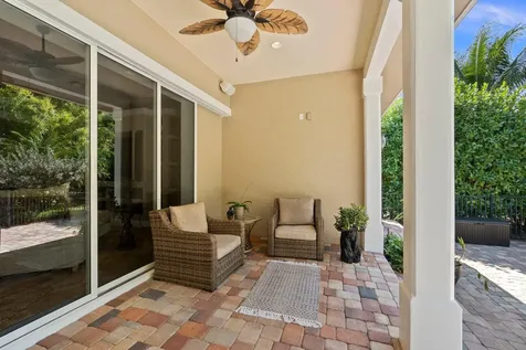 1993 Se Giffen Avenue Port Saint Lucie FL 34952
