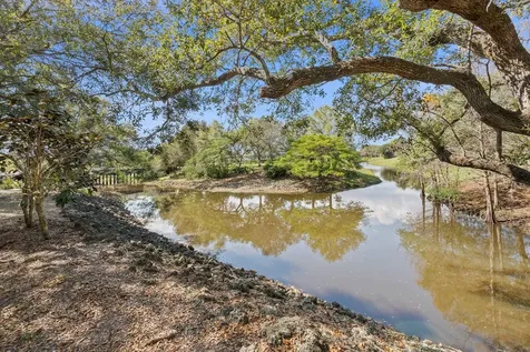 1993 Se Giffen Avenue Port Saint Lucie FL 34952