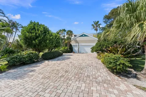1993 Se Giffen Avenue Port Saint Lucie FL 34952