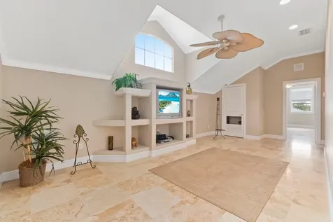1993 Se Giffen Avenue Port Saint Lucie FL 34952