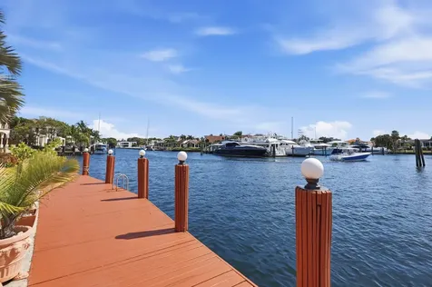 2850 Ne 44th Street Lighthouse Point FL 33064