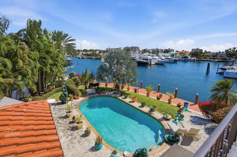 2850 Ne 44th Street Lighthouse Point FL 33064