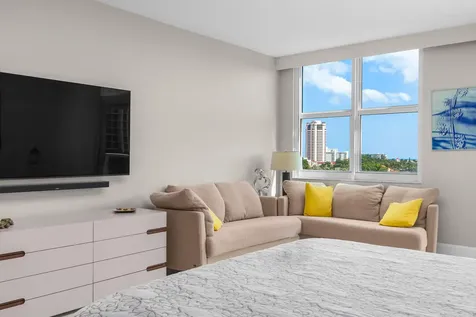 550 Se Mizner Boulevard Boca Raton FL 33432