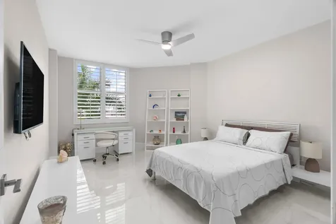 550 Se Mizner Boulevard Boca Raton FL 33432