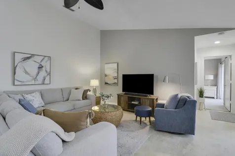 1201b Nw Sun Terrace Circle Port Saint Lucie FL 34986