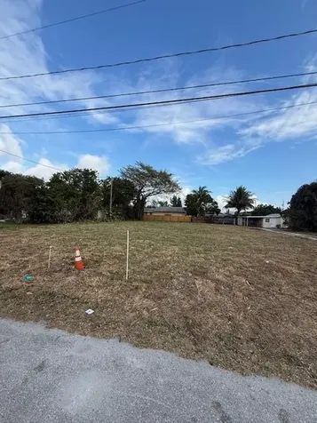 4583 Diekhans Road West Palm Beach FL 33417