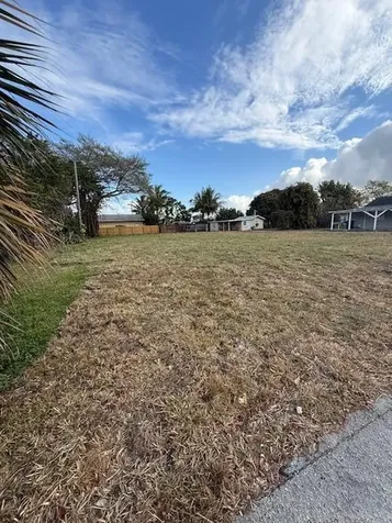 4583 Diekhans Road West Palm Beach FL 33417