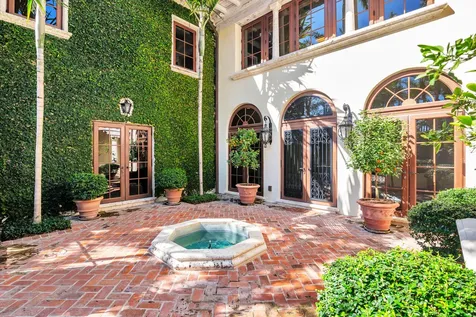 237 El Bravo Way Palm Beach FL 33480