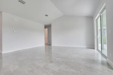 388 Sw Vista Lake Drive Port Saint Lucie FL 34983