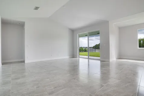 388 Sw Vista Lake Drive Port Saint Lucie FL 34983