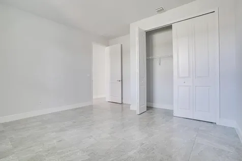 388 Sw Vista Lake Drive Port Saint Lucie FL 34983
