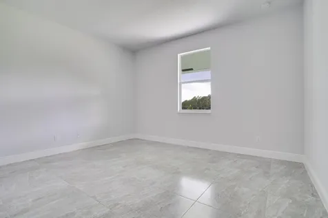 388 Sw Vista Lake Drive Port Saint Lucie FL 34983