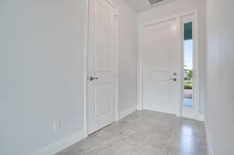 388 Sw Vista Lake Drive Port Saint Lucie FL 34983